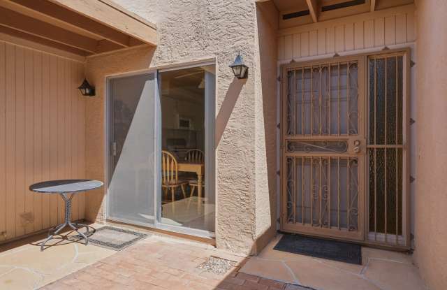 1310 S Desert Meadows Cir Gallery 4