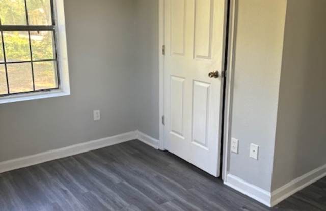 Cozy Three Bedroom, 1 Bath Home - Across the Street from the Set at FAMU! photos photos