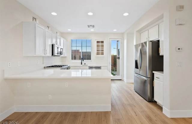 3BD/2.5BA GUARD GATED SUMMERLIN HOME! photos photos