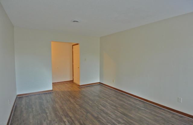 1106 Karen Drive Gallery 3