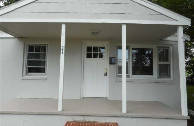 21 Bernard Avenue Gallery 2