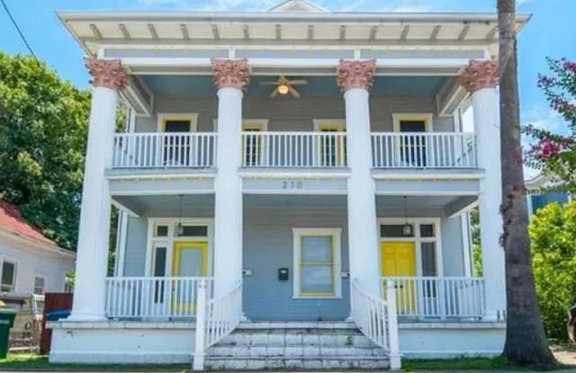 210 Arsenal unit: 1 photos photos