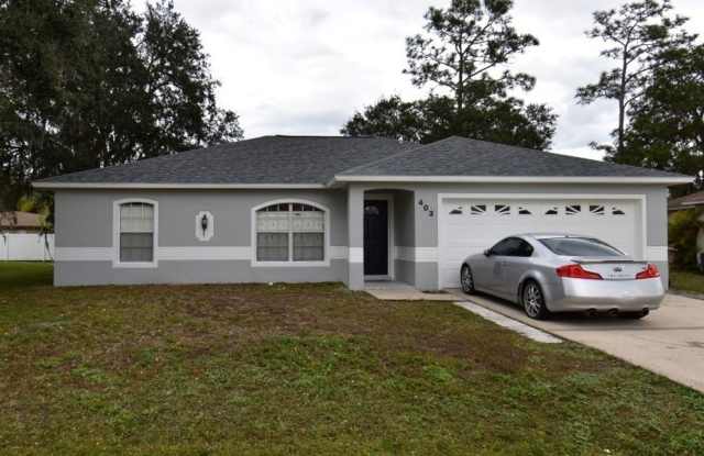 Spacious 3 Bedroom 2 Bath photos photos