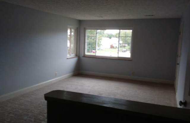 25 Douglas Ln Gallery 4