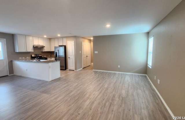 13869 LLAMA PL Gallery 3