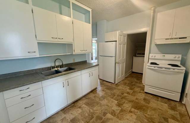 3 Bed 2 Bath Single Family Home in Wausau - Deposit Special : half off deposit! - 1316 North 5th Street, Wausau, WI 54403