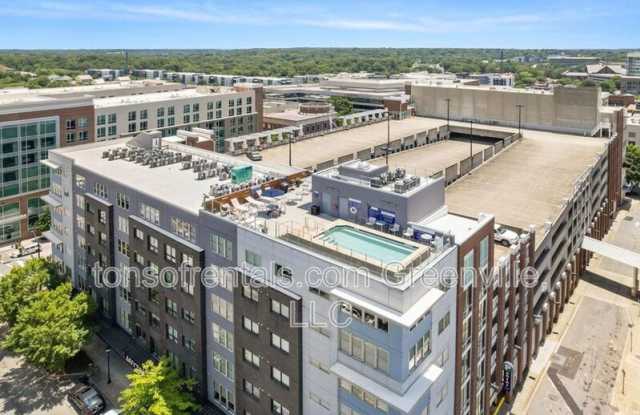 100 East photos photos