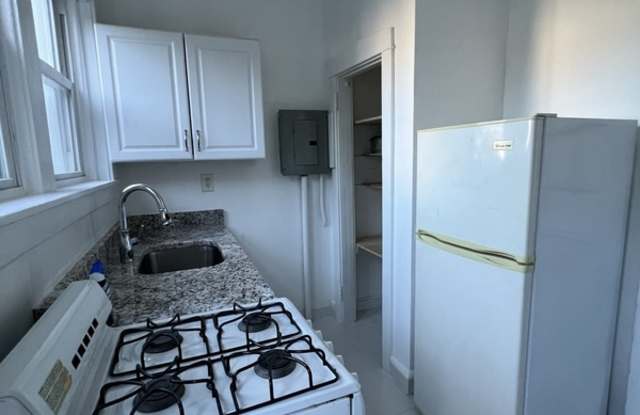 215-223 North Black Horse Pike - 219A - 215 North Black Horse Pike, Runnemede, NJ 08078