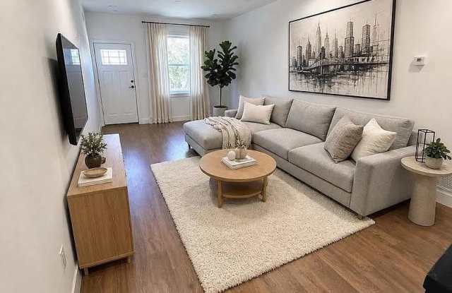 5520 WALTON Avenue Gallery 2