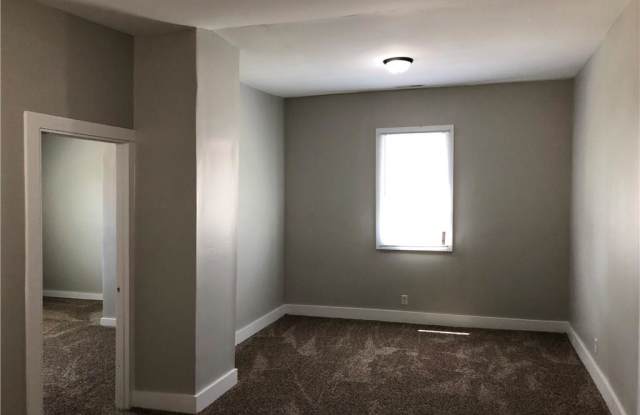 2018 East Brookside Avenue Gallery 3