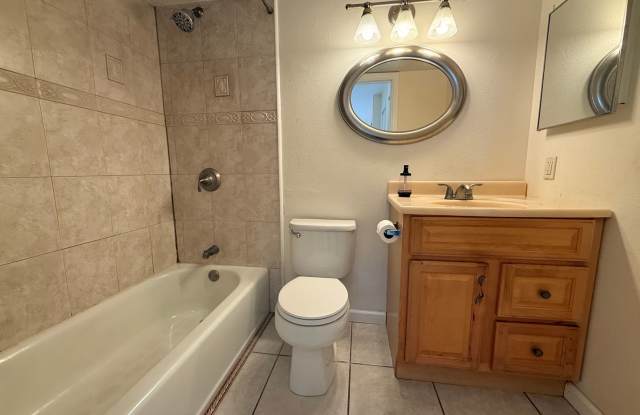 Ground-Level 1-Bedroom / 1-Bathroom Unit in Iao Parkside! photos photos