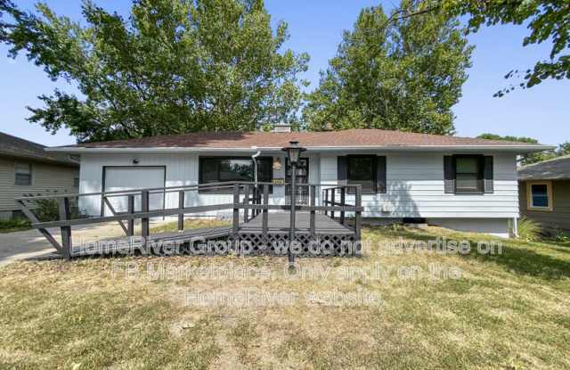 8956 E 84th St photos photos