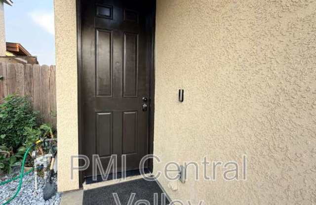 584 Granada Court Gallery 2