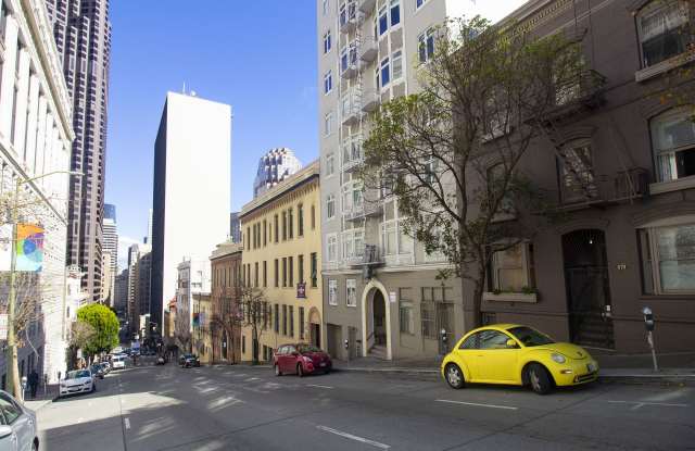 665 Pine Street Gallery 4