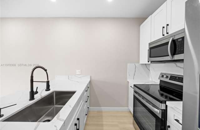 630 NE 166th St photos photos 630 NE 166th St photos photos