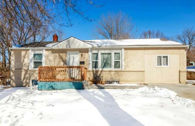 5624 East 102nd Street - 5624 East 102nd Street, Kansas City, MO 64137