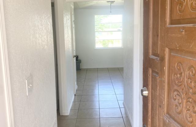 1821 Mark Trail photos photos