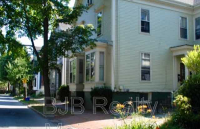 126 Emery Street - 126 Emery Street, Portland, ME 04102