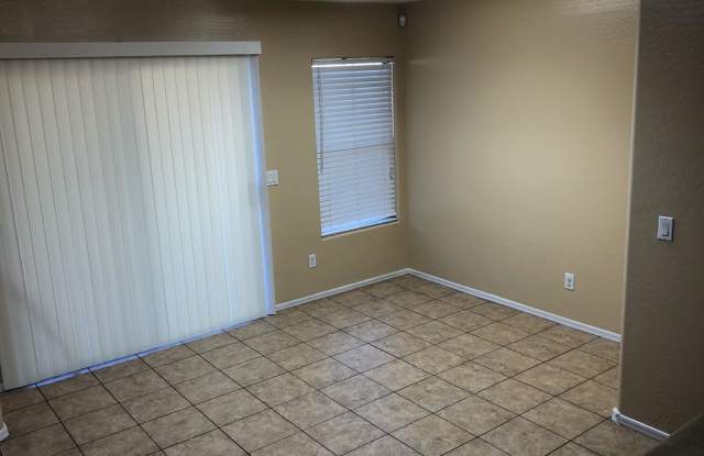 25414 W LINCOLN Avenue Gallery 3