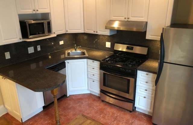 2848 North Francisco Avenue photos photos
