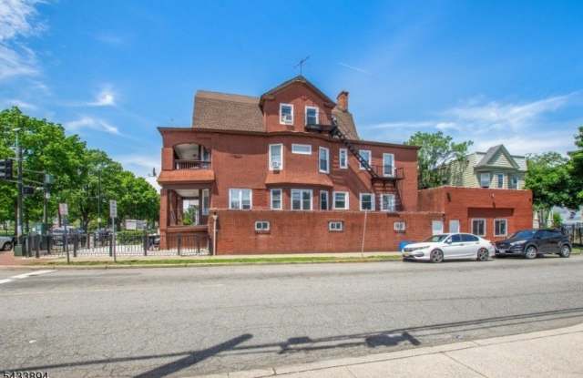 79 Central Ave Gallery 3