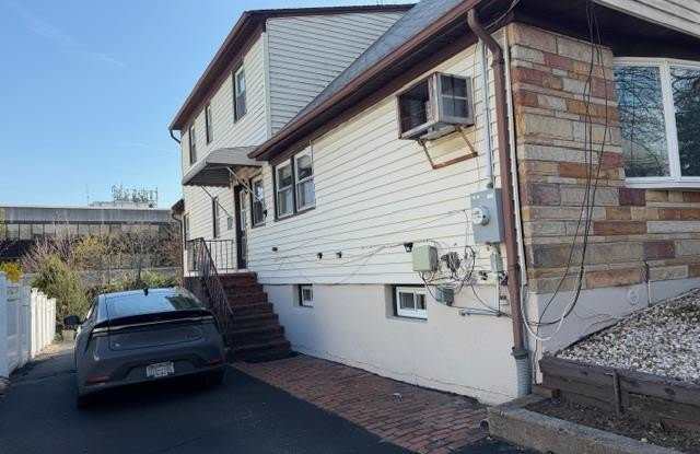 268 Schenck Avenue - 268 Schenck Avenue, Thomaston, NY 11021 268 Schenck Avenue - 268 Schenck Avenue, Thomaston, NY 11021