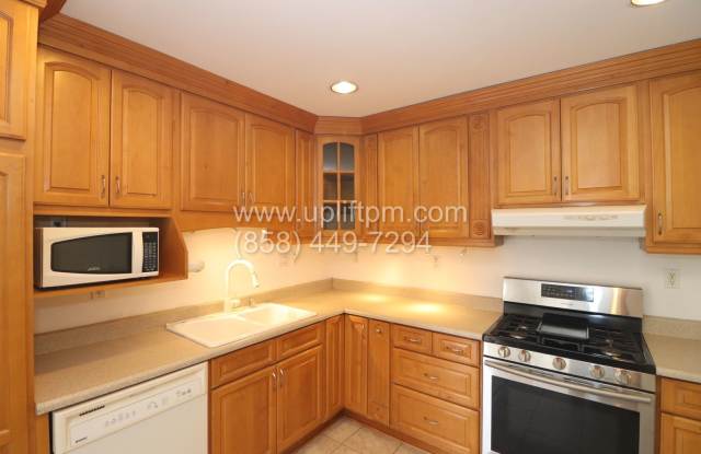 3 Bed 2 Bath Home - 5204 Chollas Parkway, San Diego, CA 92105 3 Bed 2 Bath Home - 5204 Chollas Parkway, San Diego, CA 92105