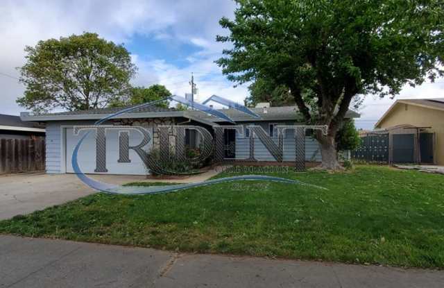 Cute 3 bedroom, 1 ½ bath house photos photos