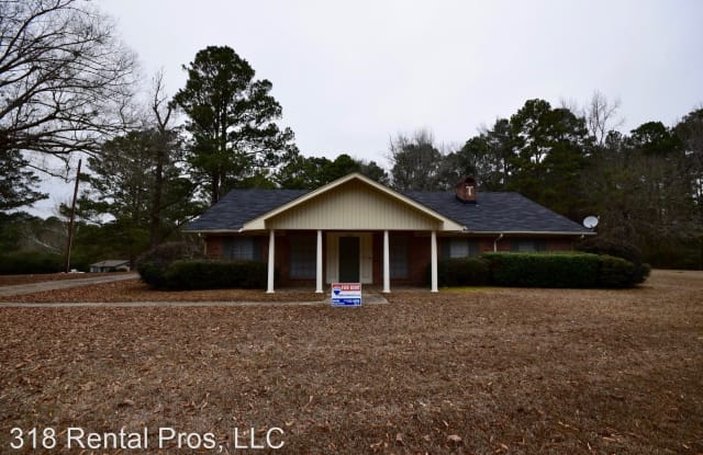2700 West California Ave - 2700 West California Avenue, Ruston, LA 71270