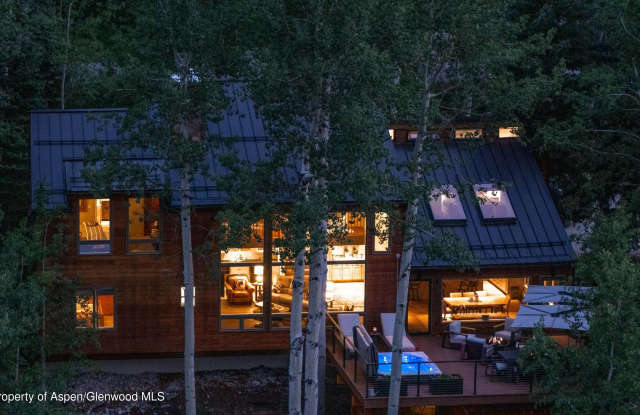 215 Maple Ridge Lane Gallery 2