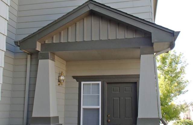 13033 Grant Circle East Unit B Gallery 2