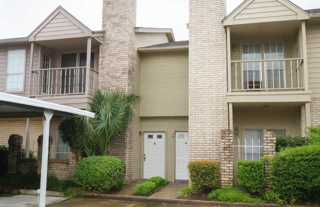 Beautiful 1-Bedroom Loft Near the Medical Center! - 7575 Cambridge Street, Houston, TX 77054