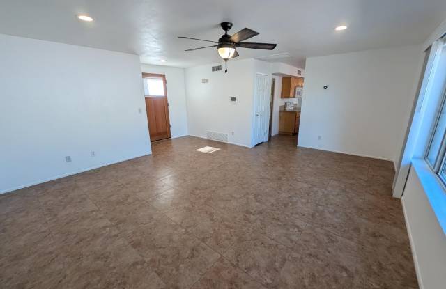 3250 W Sunbeam Gallery 4