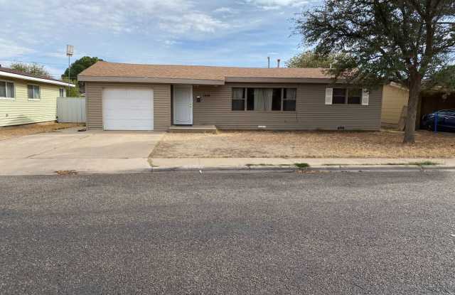 Large Family Home close to Schools photos photos