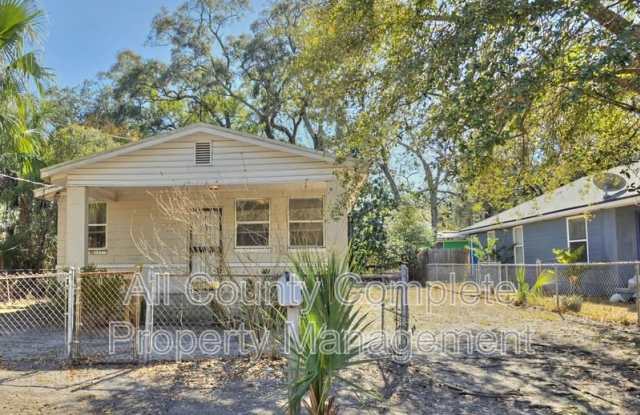 916 W 25th St photos photos