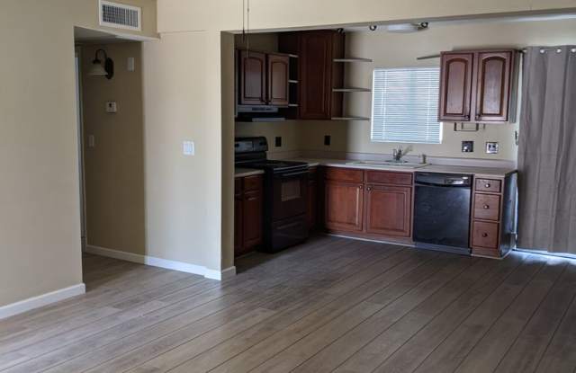2 Bed 1 Bath Twin Home Unit in Youngtown, 1-car garage photos photos