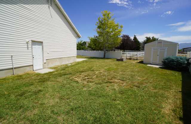3870 Rungsted Cir Gallery 3