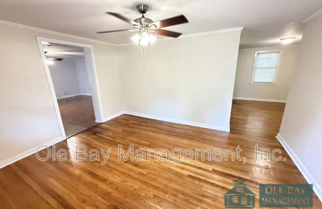 4650 Rosewood Dr Gallery 3