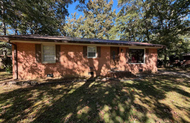 2 Bedrooms, 1.5 Bath - Home in Garden Lakes! Gallery 1