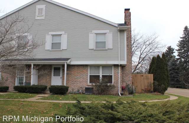 2572 Cherrywood Ct - 2572 Cherrywood Court, Shoreham, MI 49085