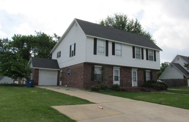 ***1404 A Camellia*** - 1404 Camellia Drive, Bentonville, AR 72712