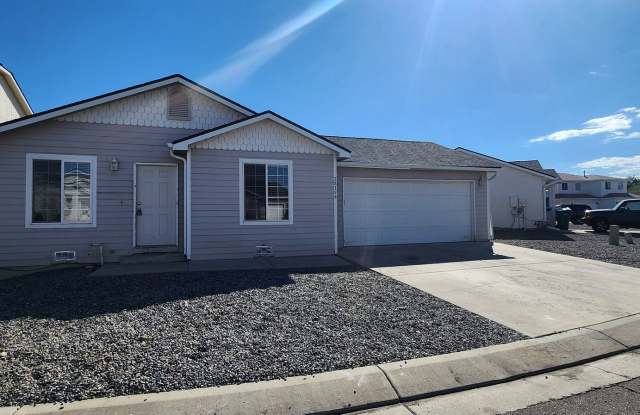 3 bed/2 bath in Orchard mesa - 2839 1/2 Morningside Court, Orchard Mesa, CO 81503