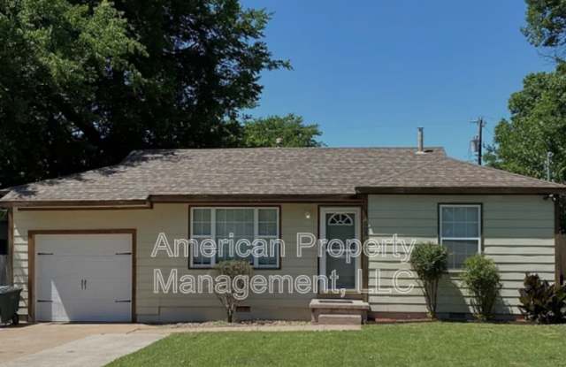 303 W 40th St photos photos