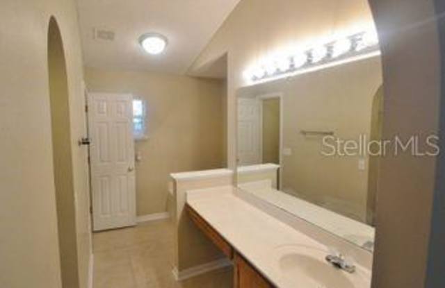 655 DOE COVE PLACE Gallery 4