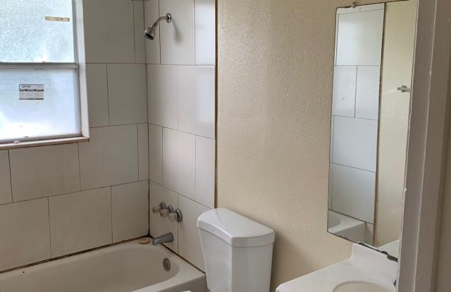 520 Pinewood Avenue photos photos