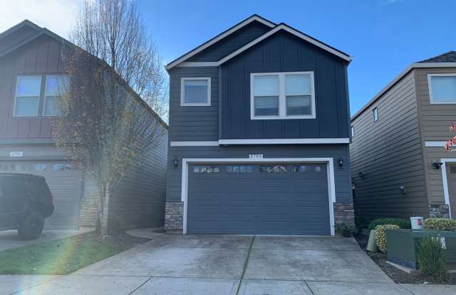 Spacious 3 Bedroom, 2.5 Bathroom Home in Prime Location - 2706 Northeast 130th Court, Vancouver, WA 98684
