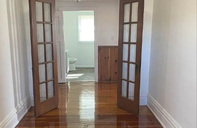 Charming 2-Bed, 1-Bath Apartment – Comfortable  Convenient photos photos