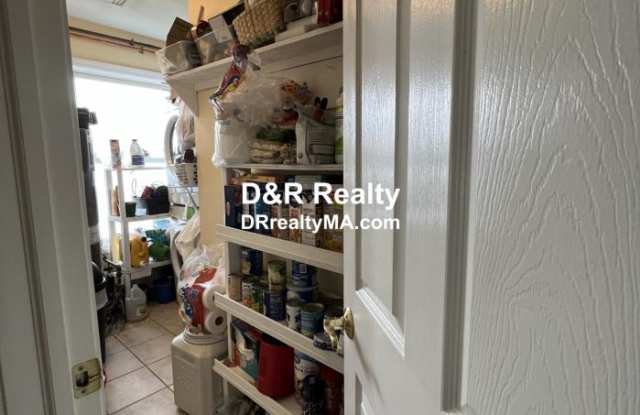 22 Arcadia St. Gallery 4
