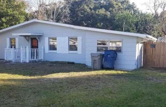 700 Barksdale St. Pensacola, FL 32514. MOVE IN SPECIAL: HALF OFF first full month of rent!!! photos photos