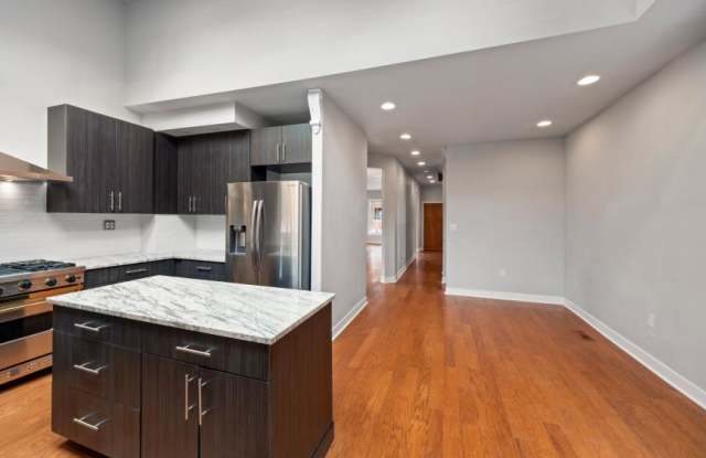 4647 N Winchester Gallery 3